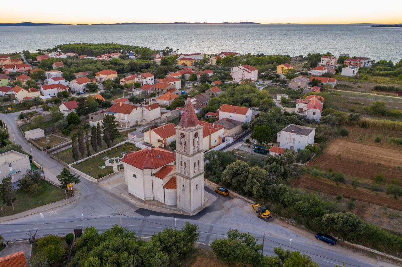 Apartmani Dmarie Privlaka  Εξωτερικό φωτογραφία